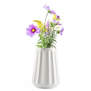 Wholesale Modern 5.56 Inch Wedding White Ceramic Table Top Home Decor Vases